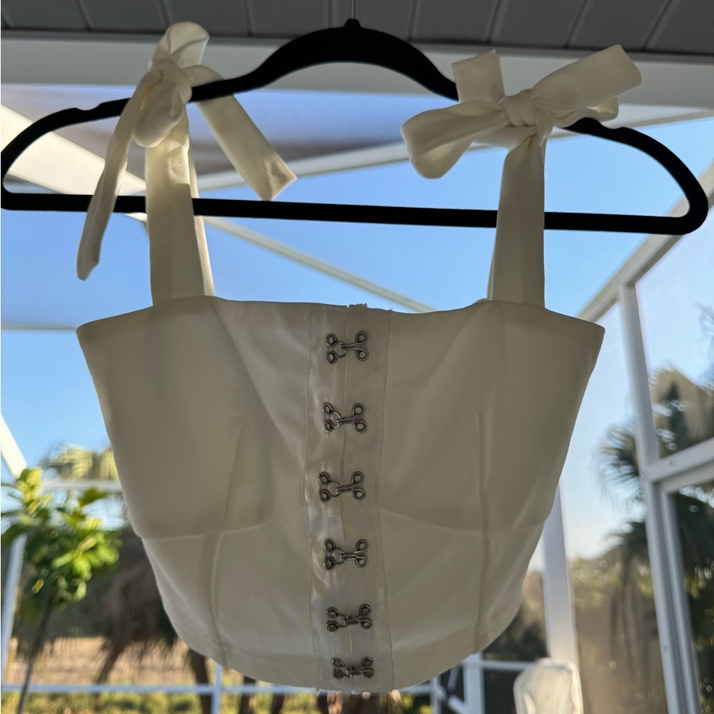 White Corset-Style Crop Top with Bow Straps